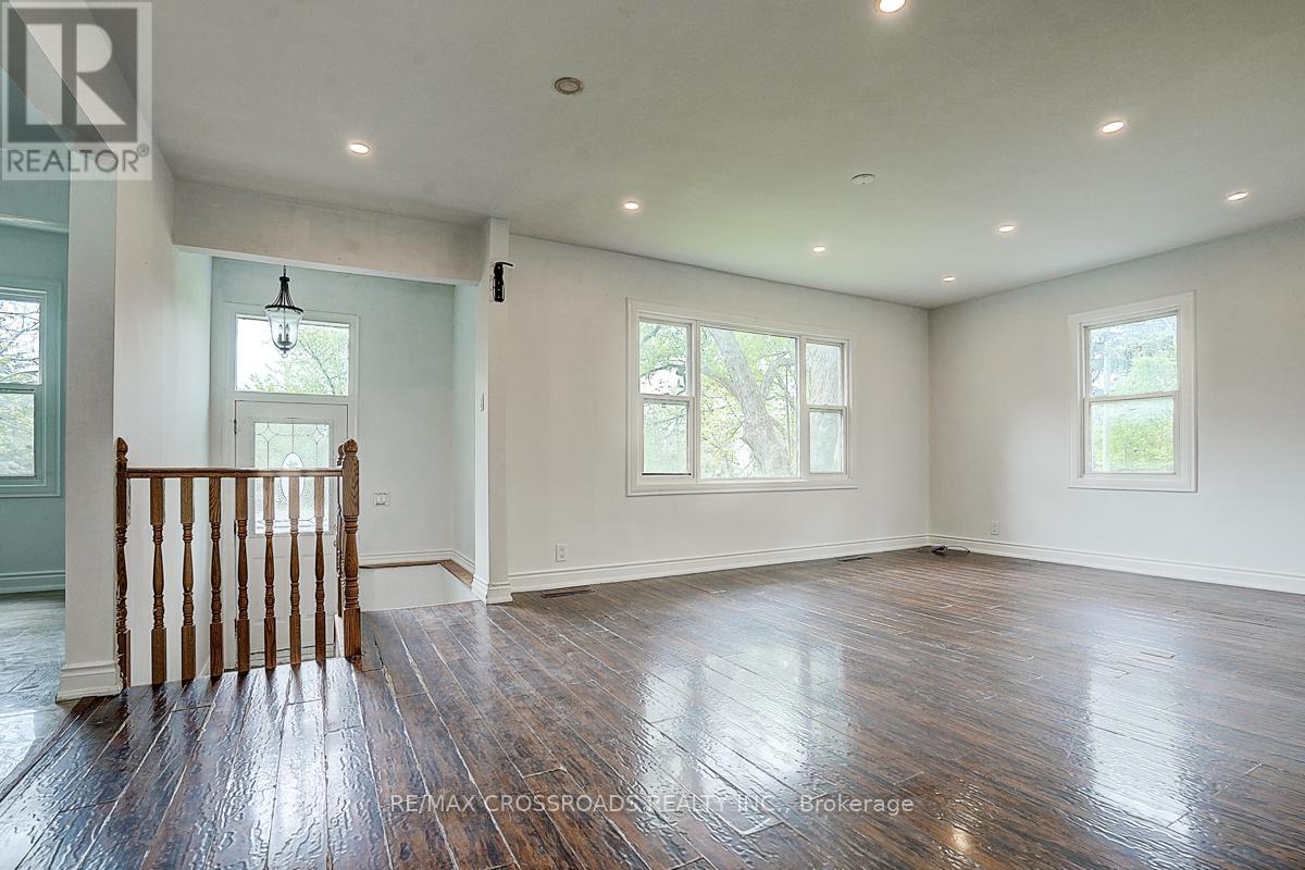 175 Mary Street, Newmarket, Ontario L3Y 3P9 - Photo 11 - N12291752