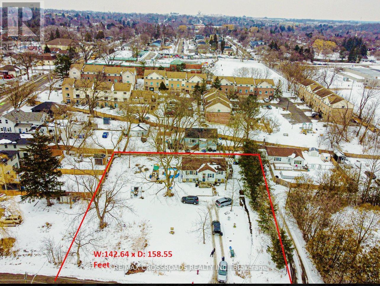 175 Mary Street, Newmarket, Ontario L3Y 3P9 - Photo 2 - N12291752