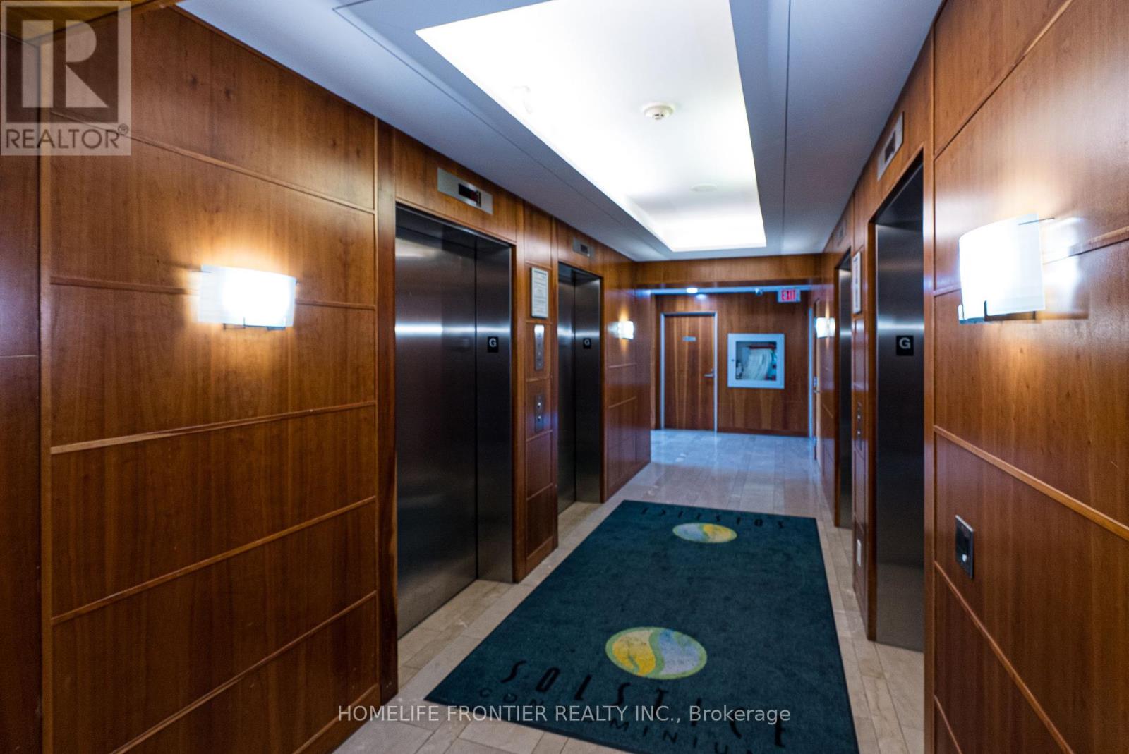 1905 - 225 Webb Drive, Mississauga, Ontario  L5B 4P2 - Photo 4 - W12291535