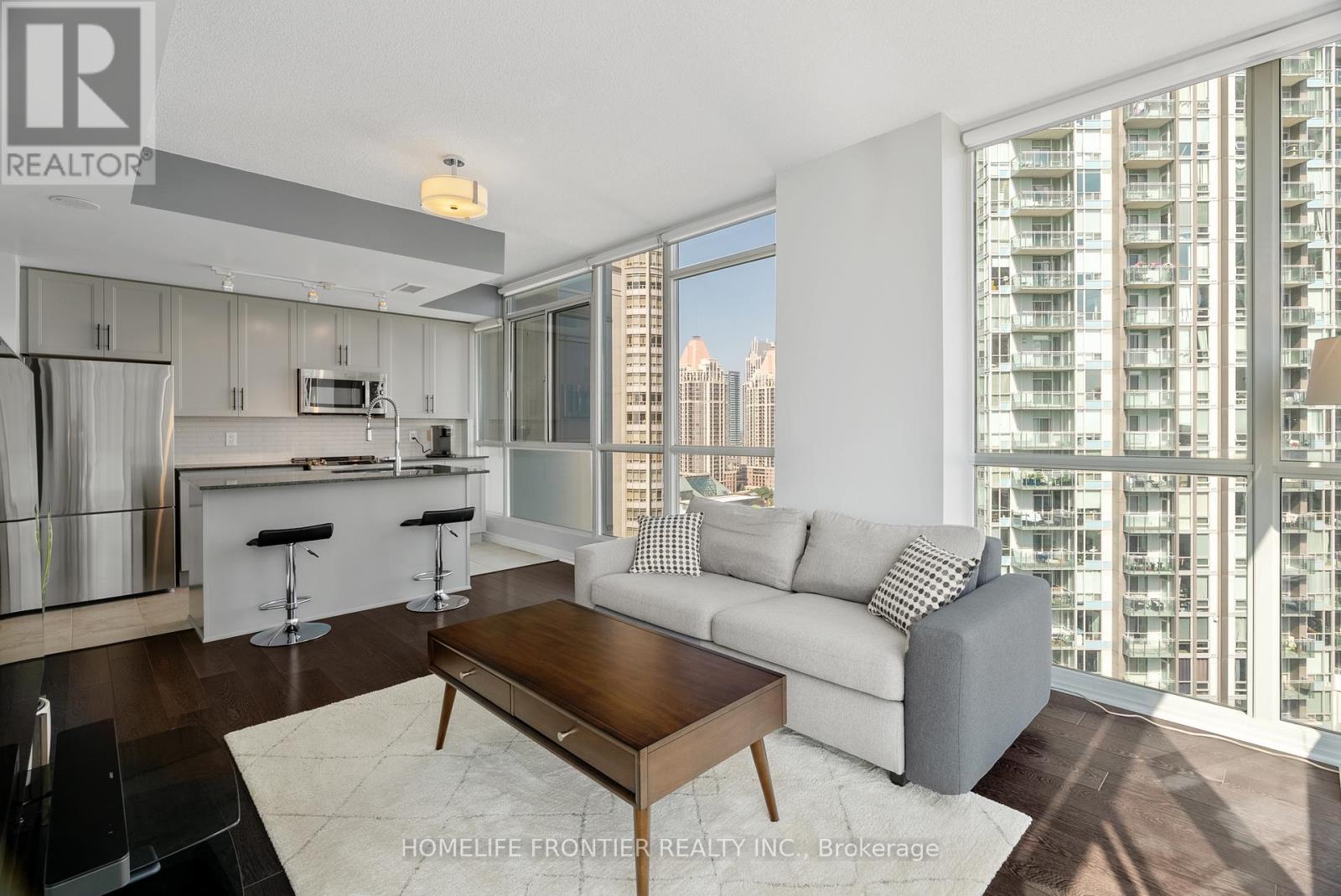 1905 - 225 Webb Drive, Mississauga, Ontario  L5B 4P2 - Photo 16 - W12291535