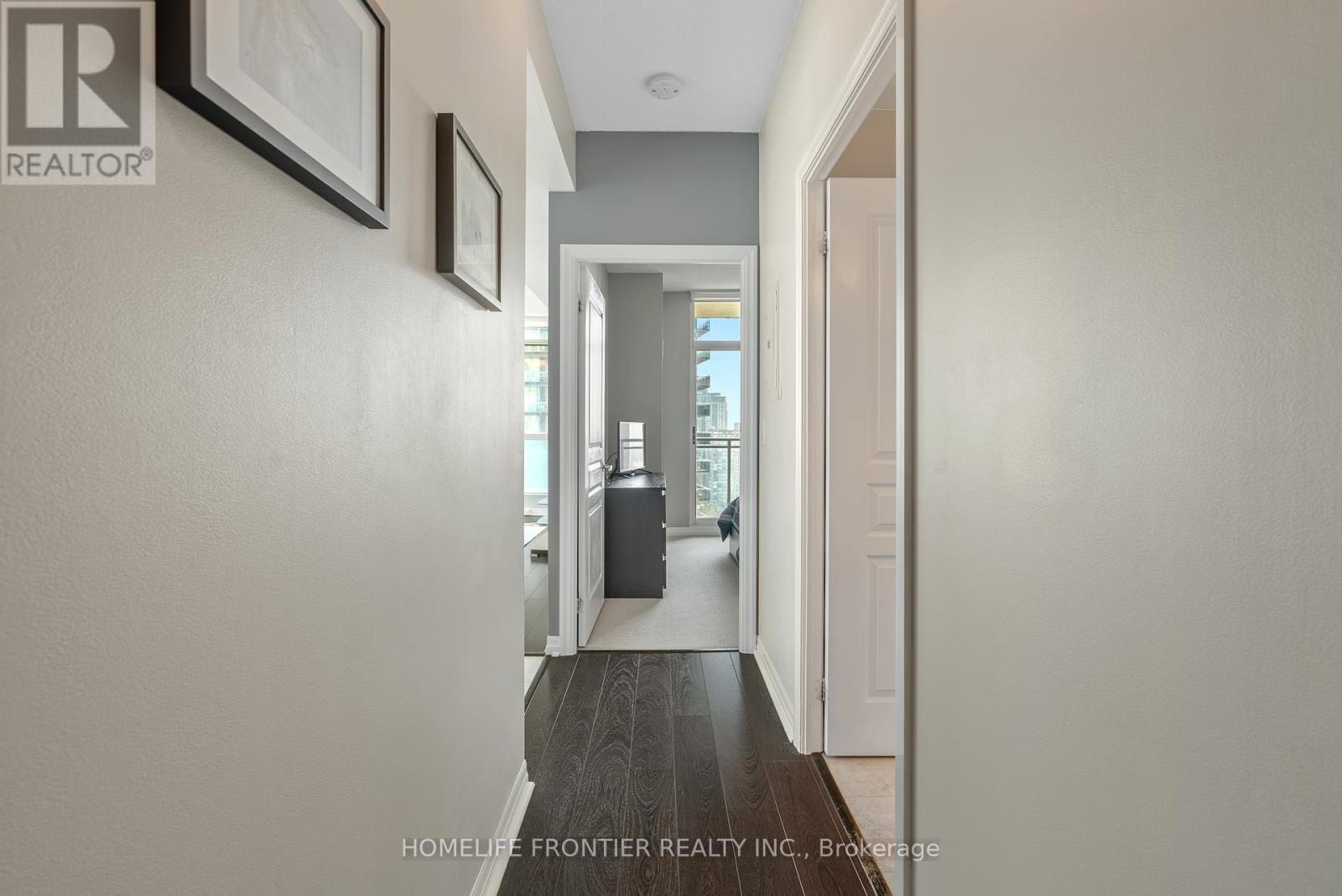 1905 - 225 Webb Drive, Mississauga, Ontario  L5B 4P2 - Photo 8 - W12291535