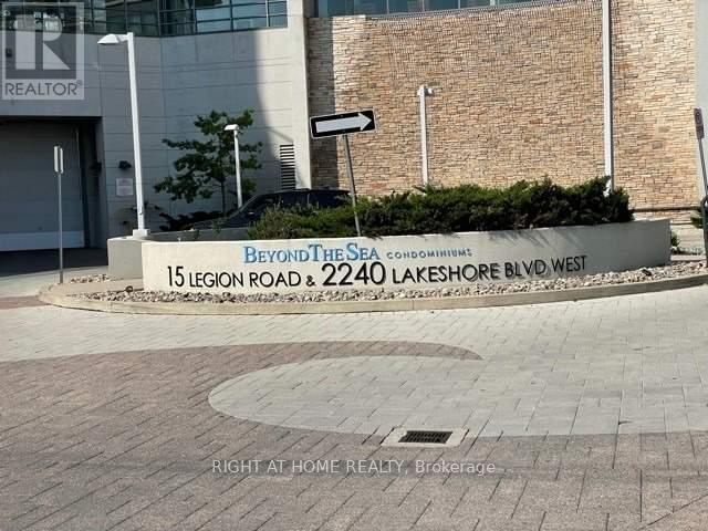 2707 - 2240 Lakeshore Boulevard W, Toronto, Ontario  M8V 0B1 - Photo 4 - W12291791