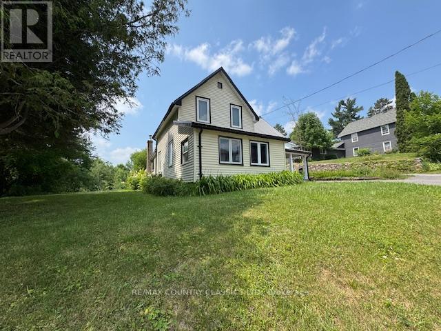 Property at 12 HASTINGS STREET S image 4