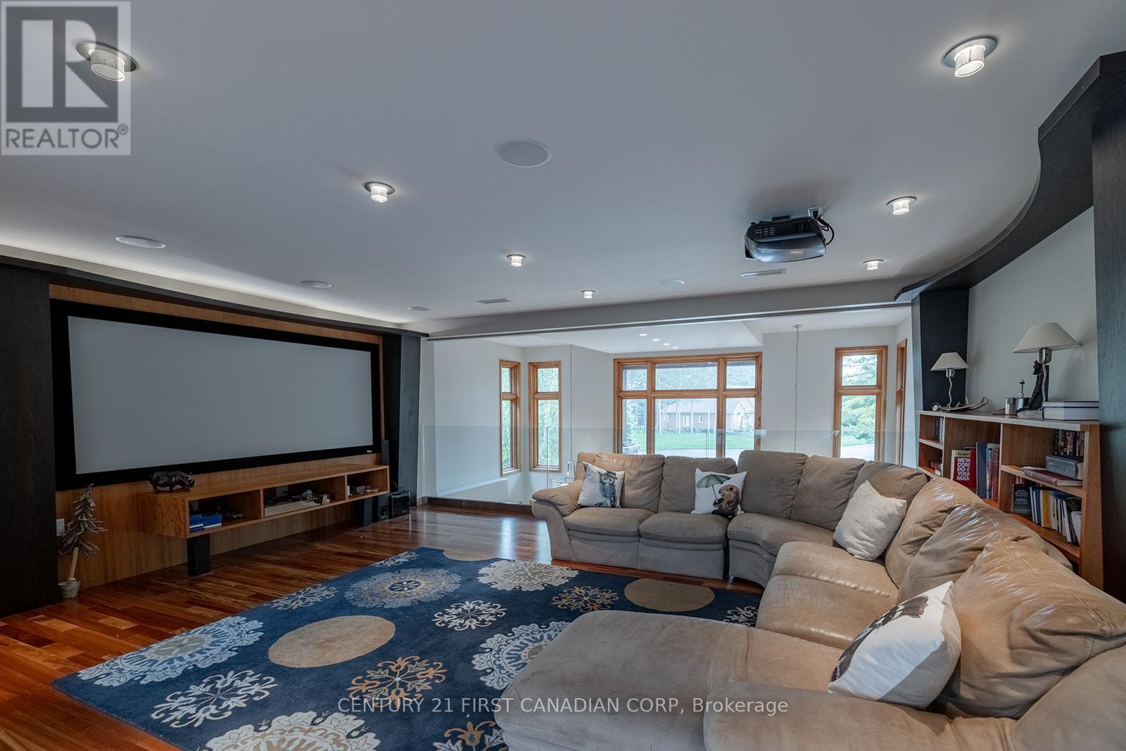 60 Sir Robert Place, Middlesex Centre, Ontario  N0M 1C0 - Photo 10 - X12288541