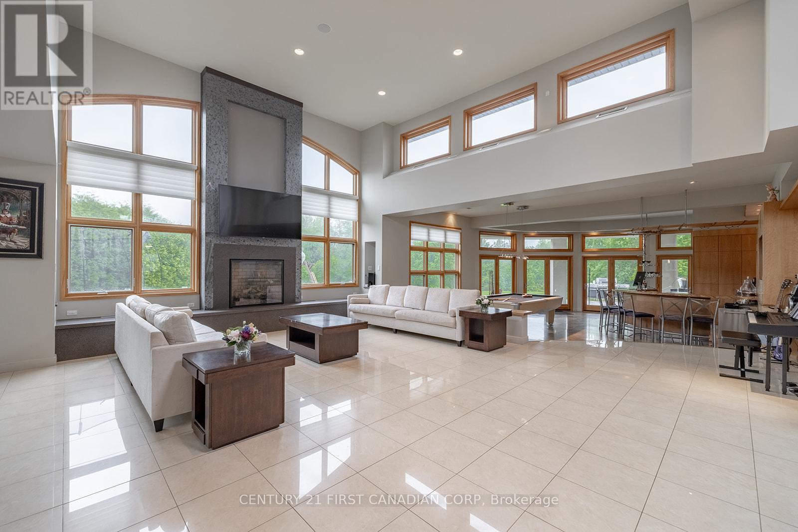 60 Sir Robert Place, Middlesex Centre, Ontario  N0M 1C0 - Photo 7 - X12288541