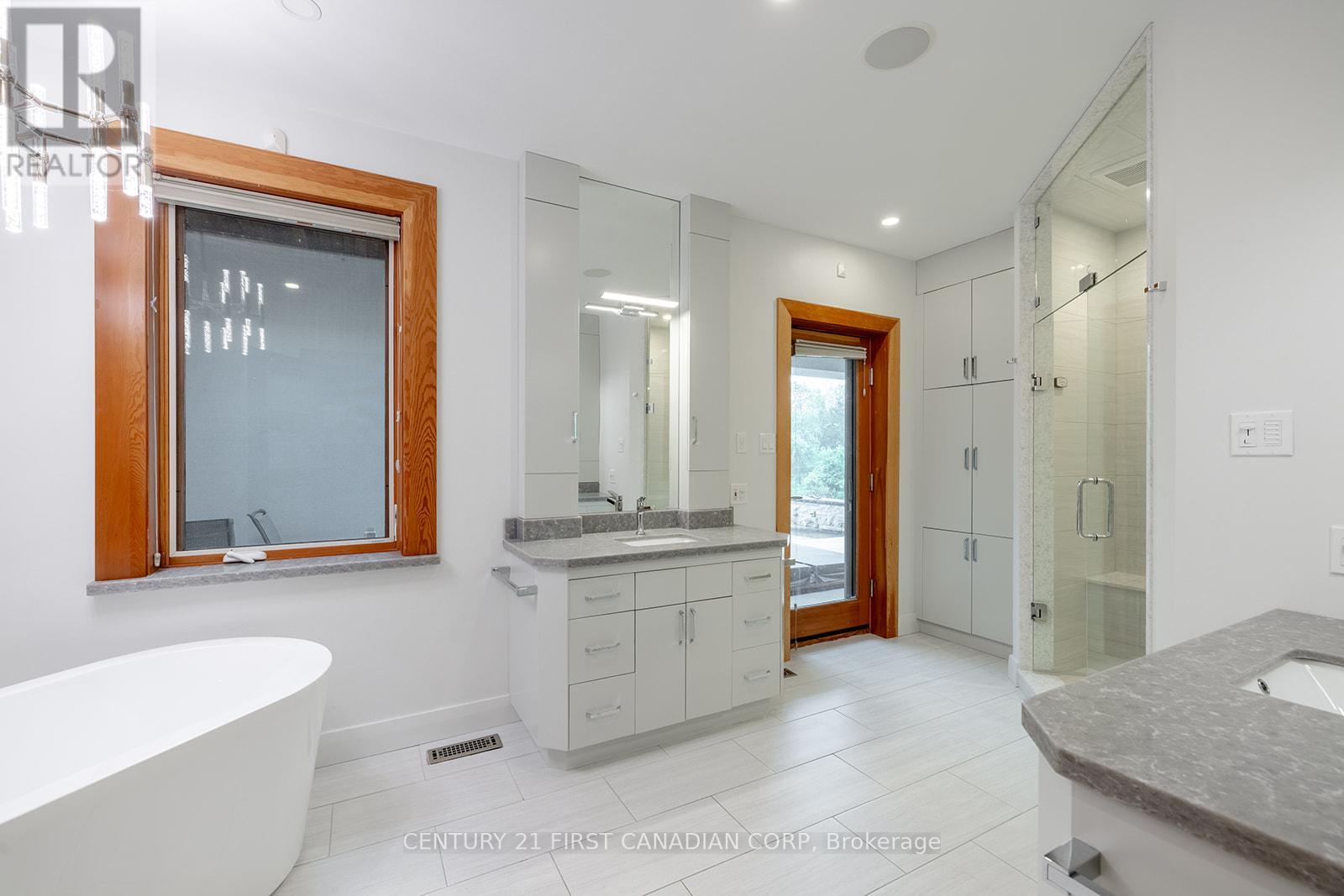 60 Sir Robert Place, Middlesex Centre, Ontario  N0M 1C0 - Photo 19 - X12288541