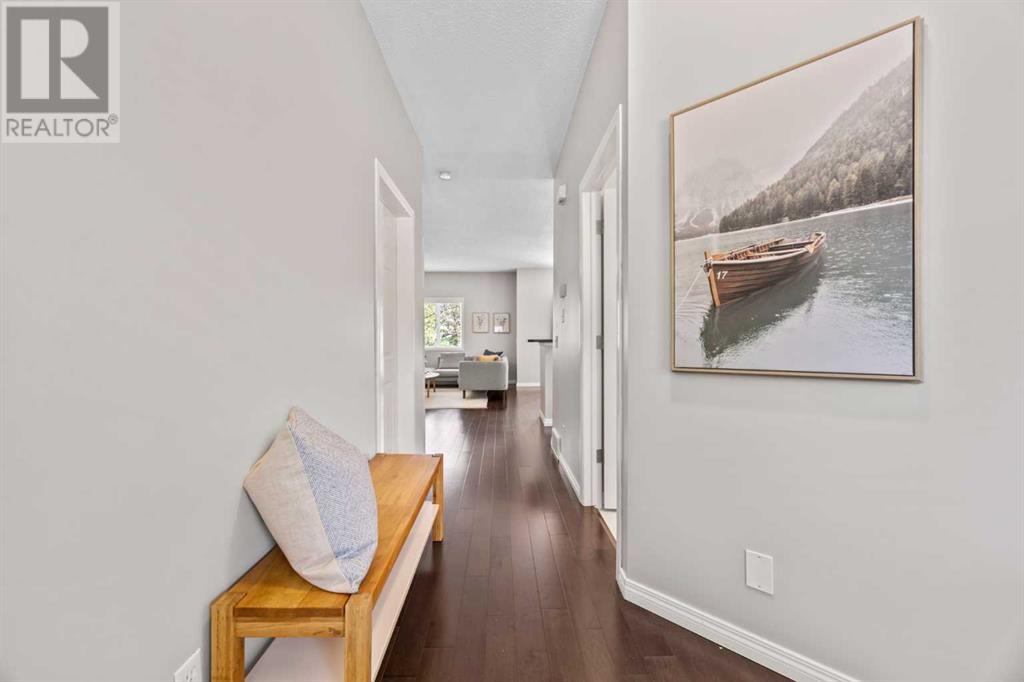 Property at 88 Simcoe Place SW image 5