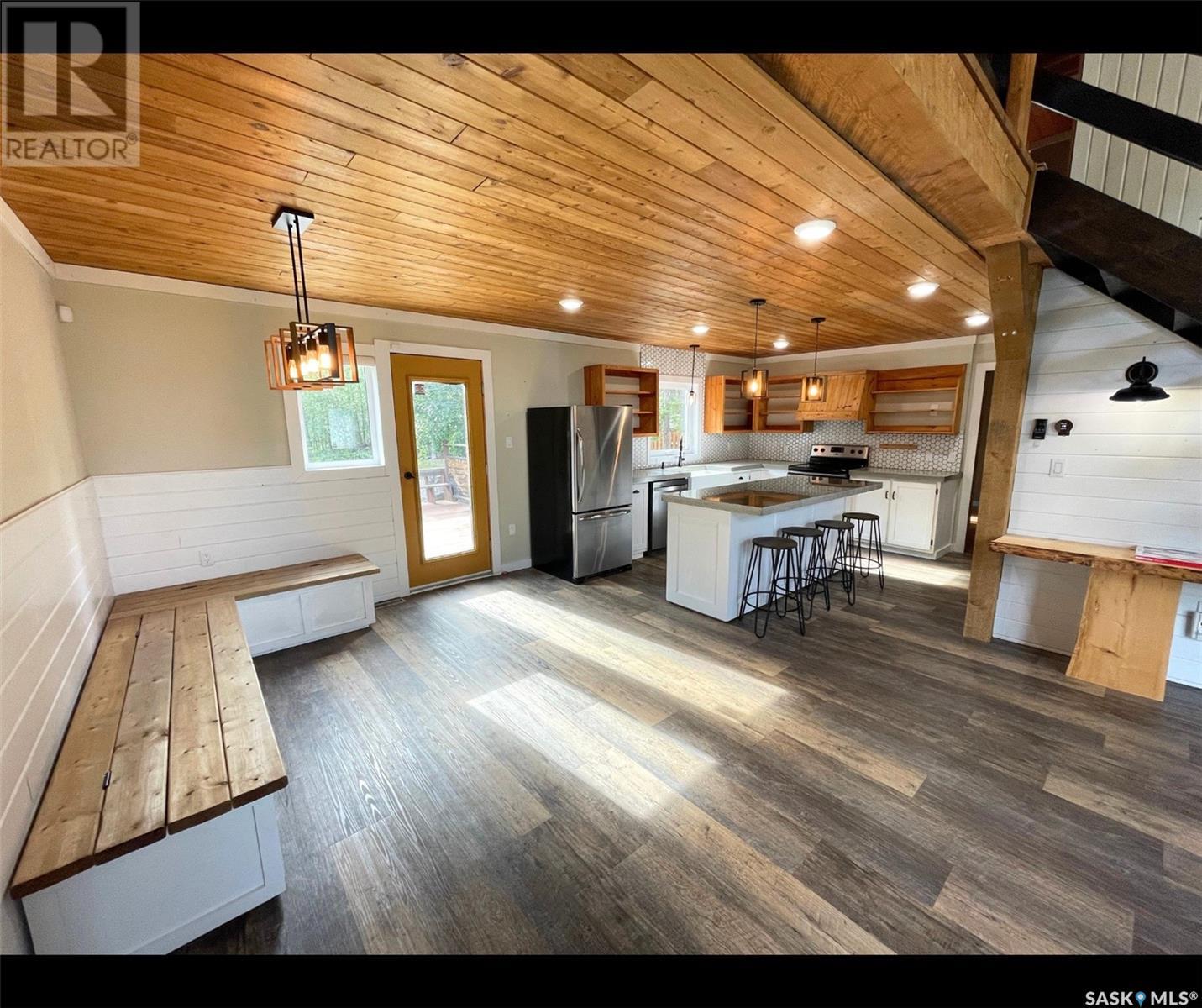 247 Dehavilland Avenue, Air Ronge, Saskatchewan  S0J 3G0 - Photo 4 - SK012978