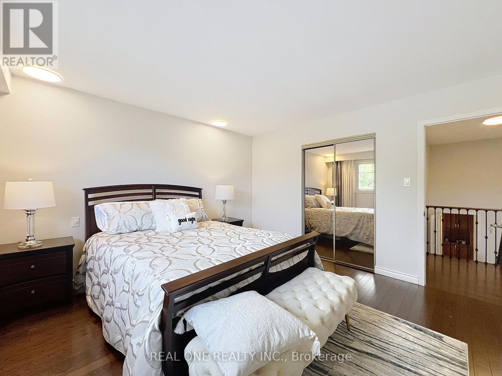 2 James Gray Drive, Toronto (Bayview Woods-Steeles), Ontario  M2H 1N9 - Photo 16 - C12291901
