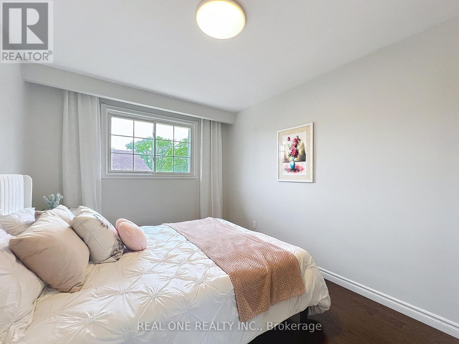 2 James Gray Drive, Toronto (Bayview Woods-Steeles), Ontario  M2H 1N9 - Photo 19 - C12291901