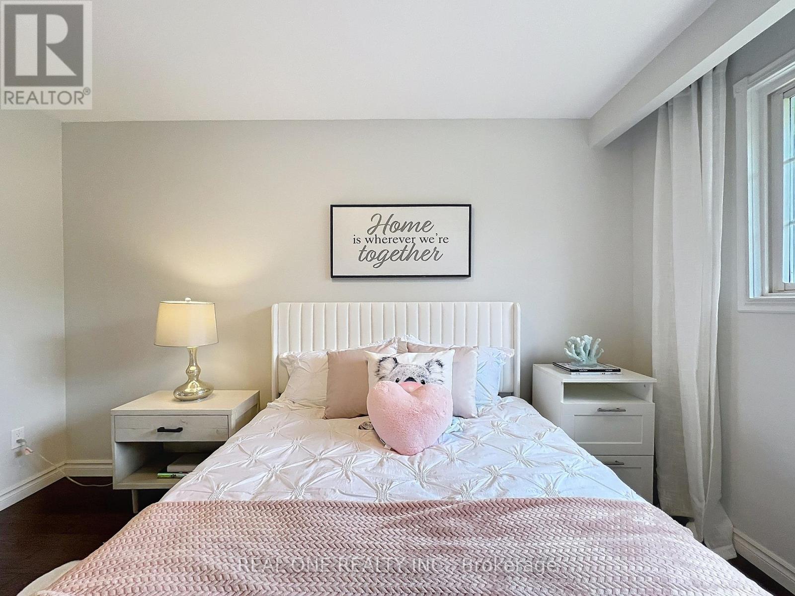 2 James Gray Drive, Toronto (Bayview Woods-Steeles), Ontario  M2H 1N9 - Photo 20 - C12291901