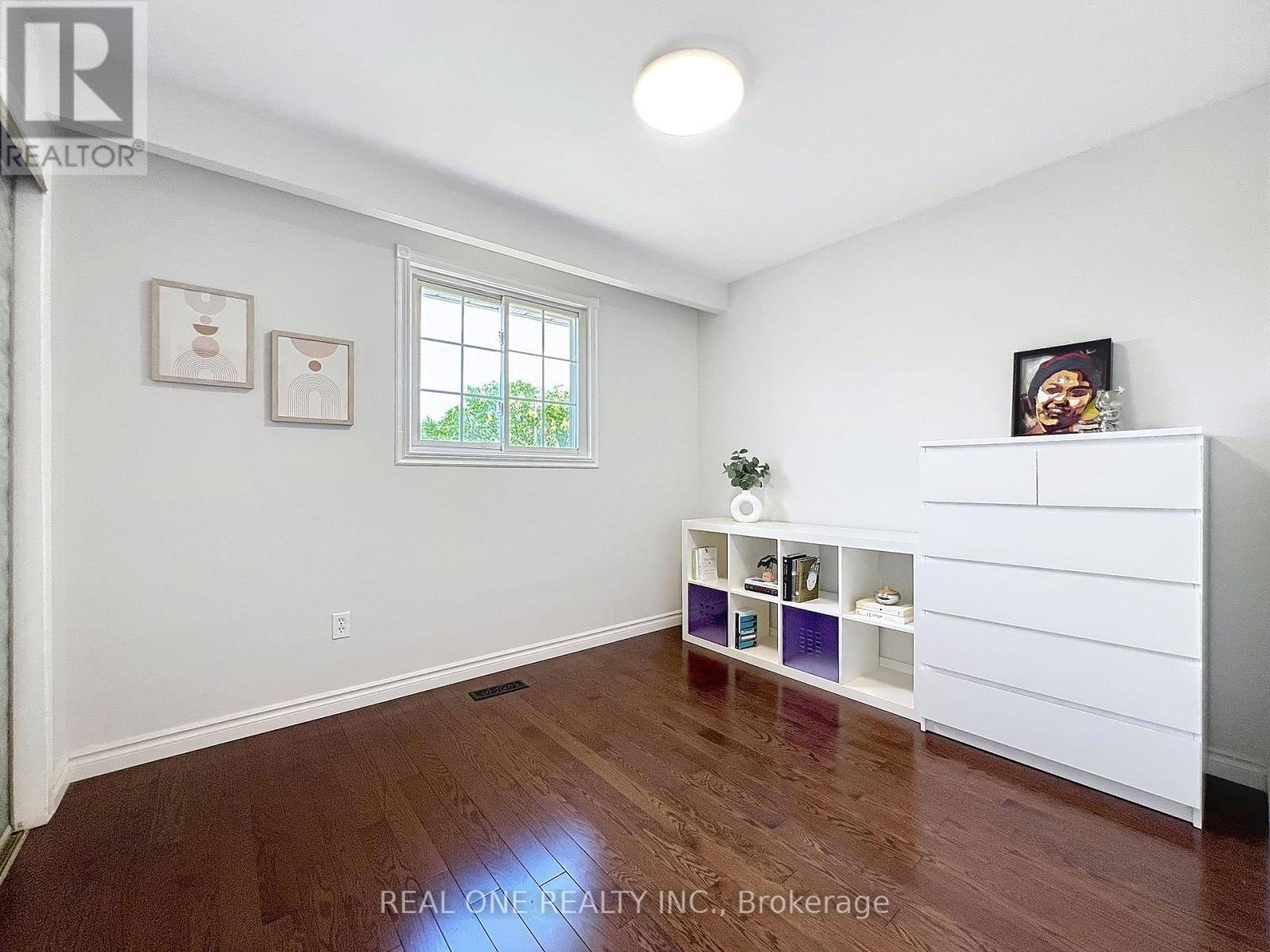 2 James Gray Drive, Toronto (Bayview Woods-Steeles), Ontario  M2H 1N9 - Photo 23 - C12291901