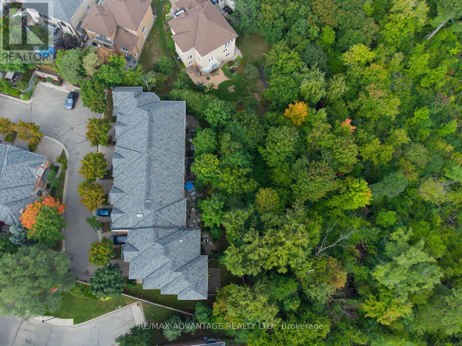 Property at 27 - 2401 FIFTH LINE W image 4