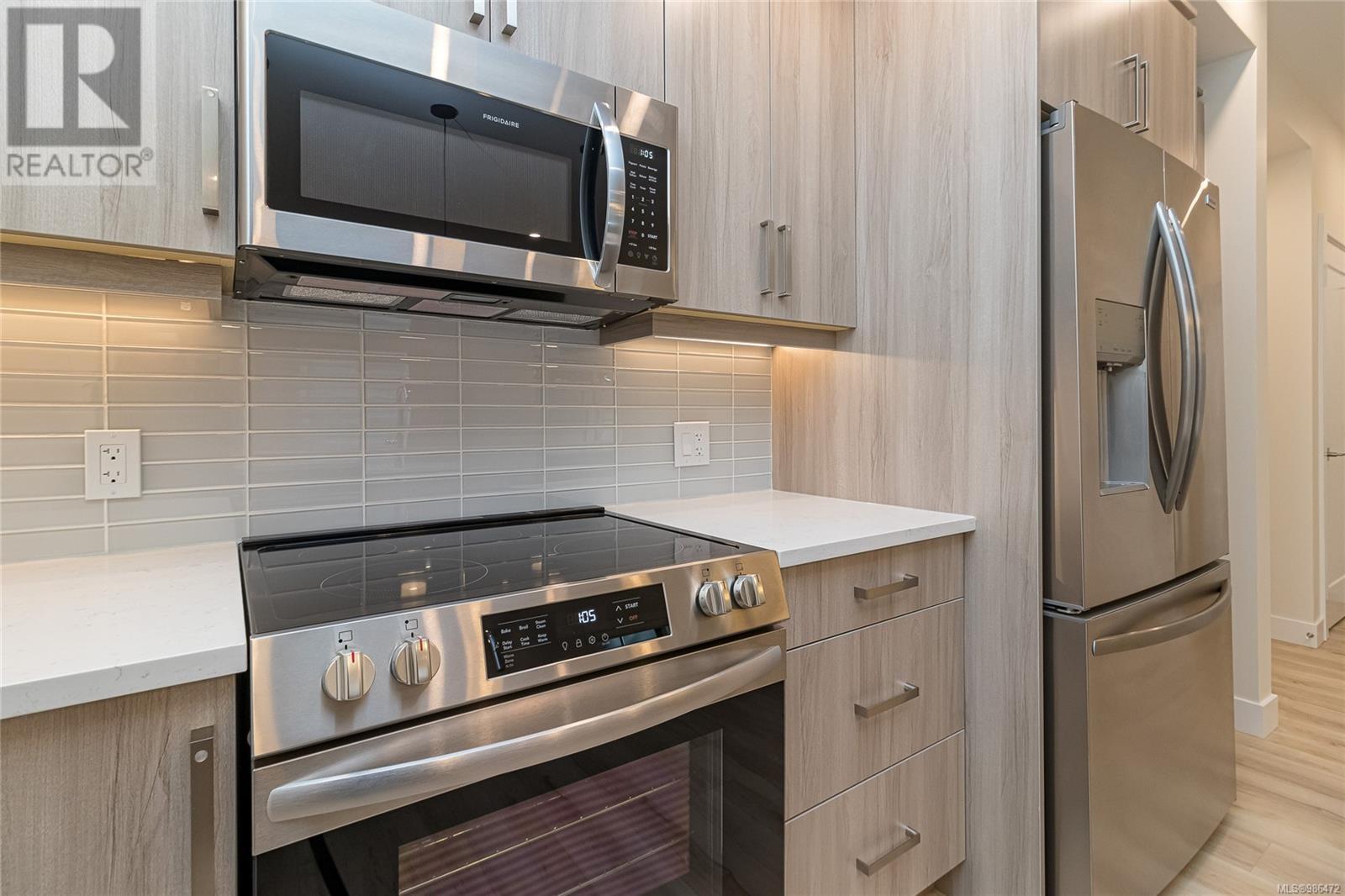 405 918 Jenkins Ave, Langford, British Columbia  V9B 2N7 - Photo 6 - 986472