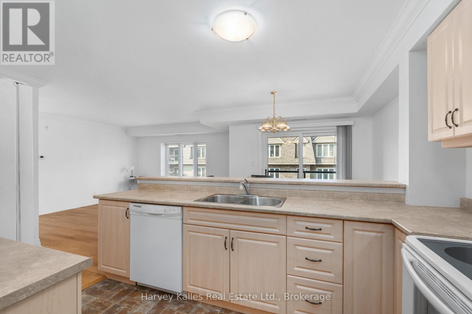 205 - 26 Dairy Lane, Huntsville, Ontario  P1H 0A4 - Photo 6 - X12291994