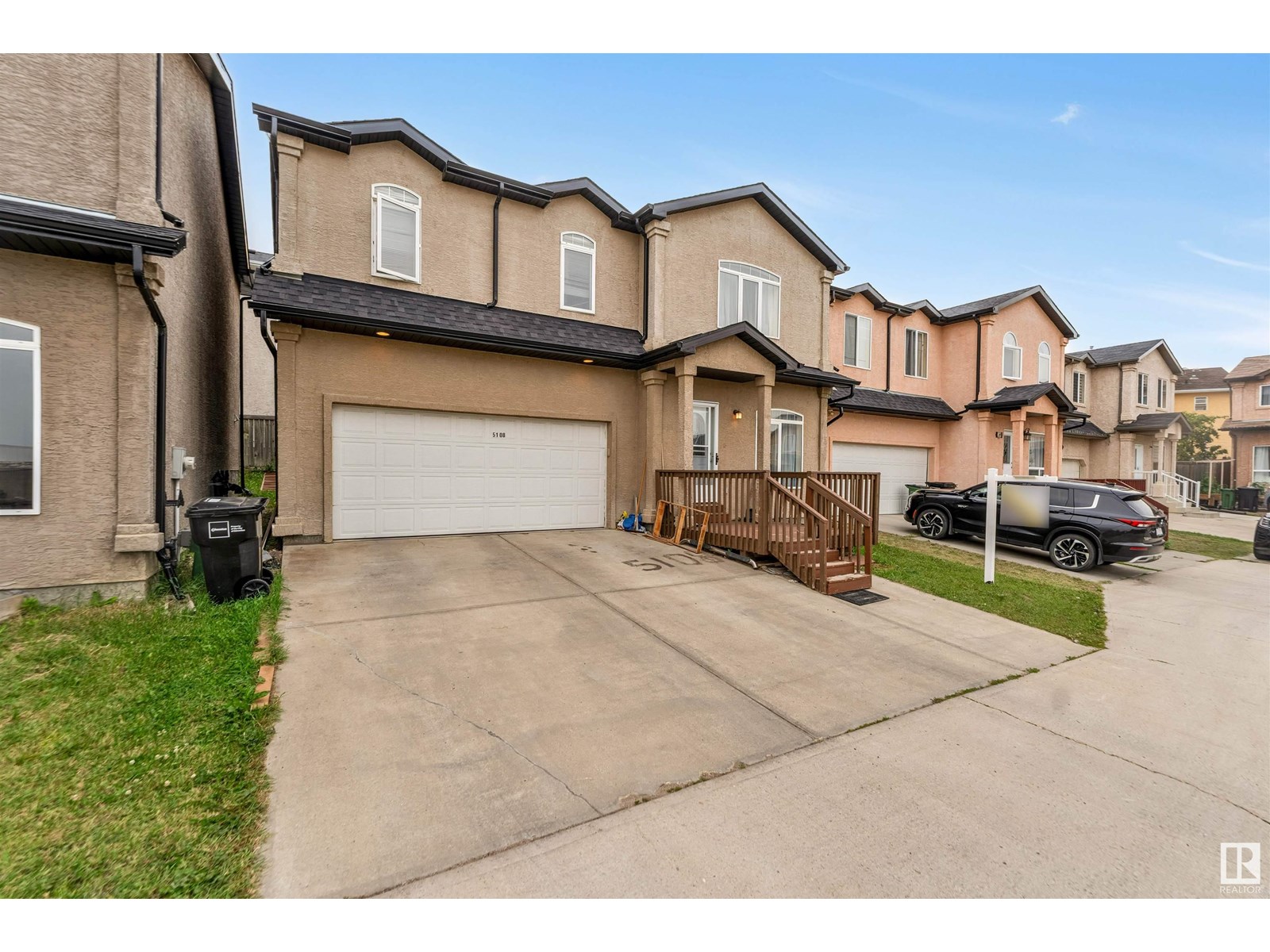 Property at 5108 146 AV NW image 2