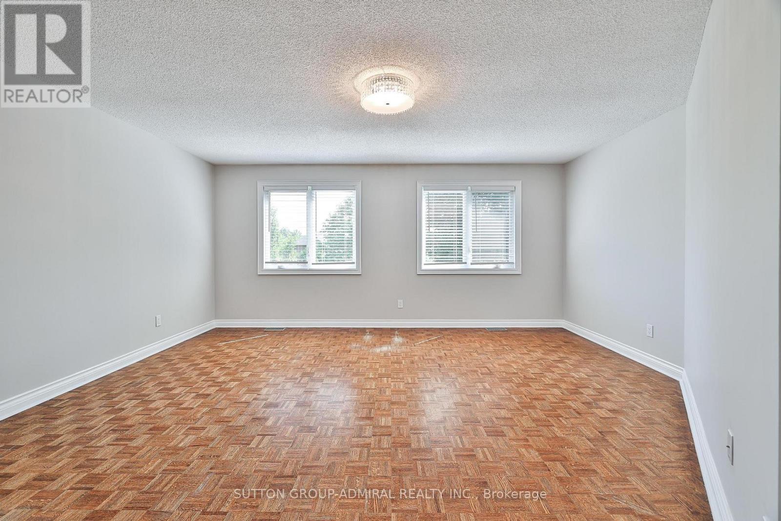 27 Green Acres Road, Vaughan, Ontario  L4J 4S2 - Photo 25 - N12291922
