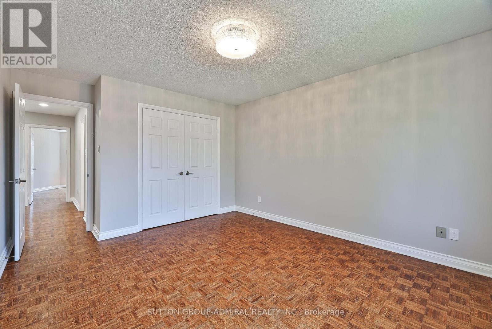 27 Green Acres Road, Vaughan, Ontario  L4J 4S2 - Photo 35 - N12291922
