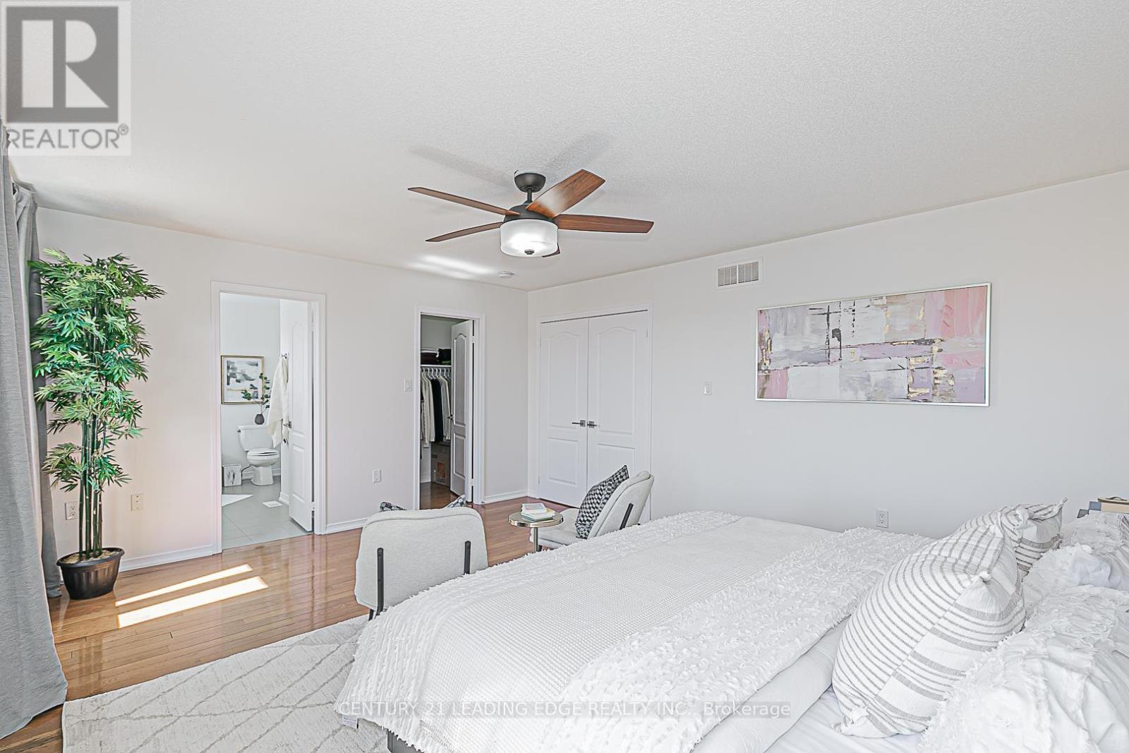 69 Hopkins Crescent, Bradford West Gwillimbury (Bradford), Ontario  L3Z 0R7 - Photo 22 - N12291945