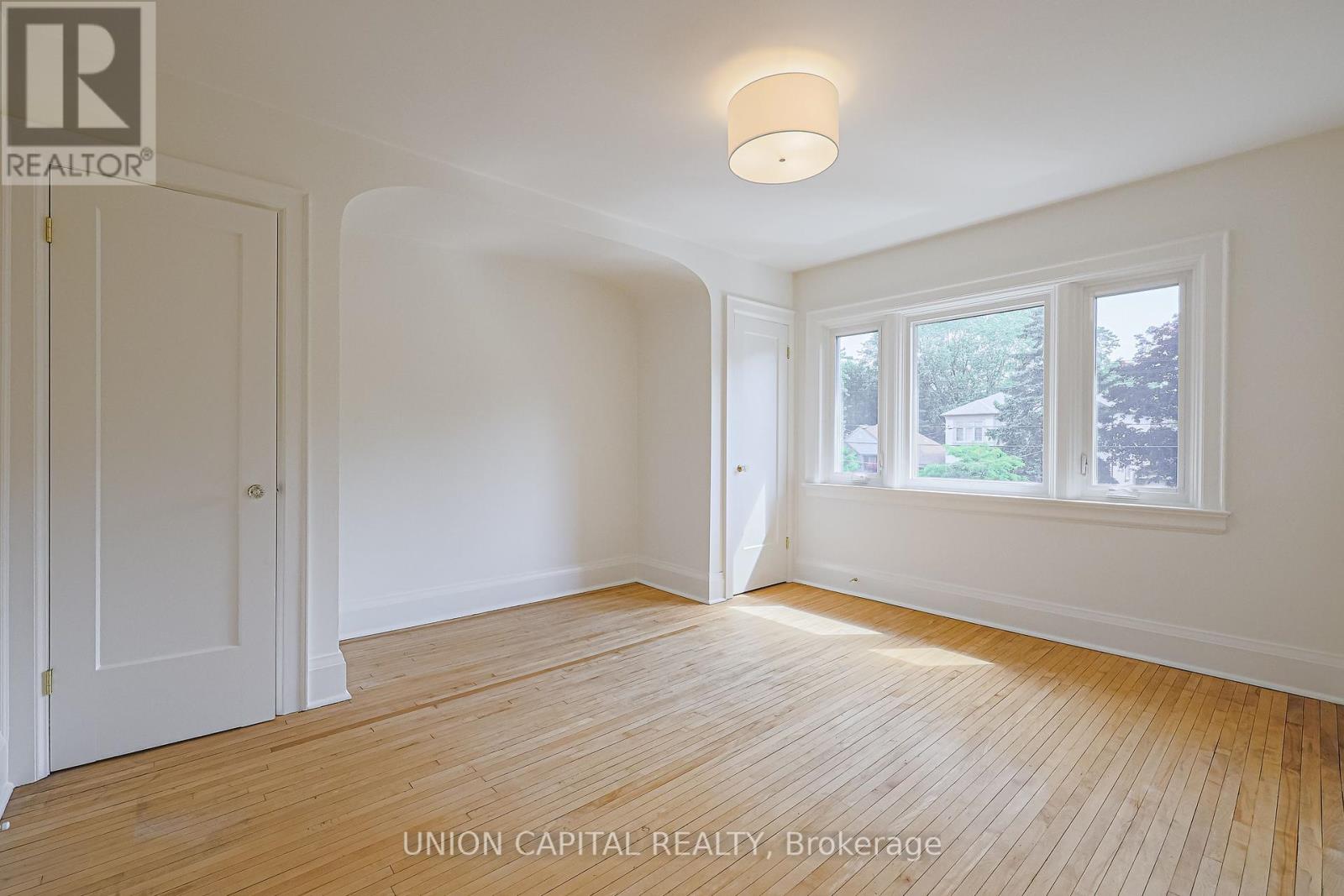 1064 Royal York Road, Toronto, Ontario  M8X 2G7 - Photo 17 - W12291823