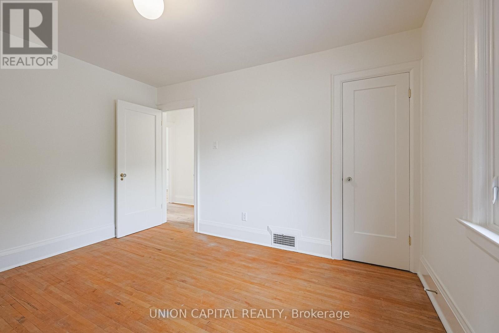 1064 Royal York Road, Toronto, Ontario  M8X 2G7 - Photo 23 - W12291823
