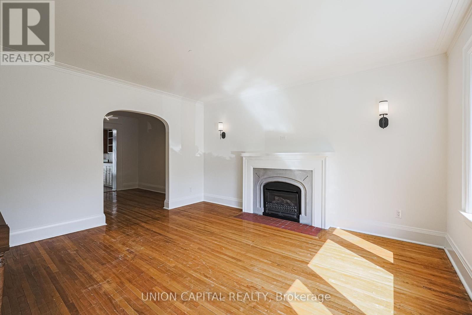 1064 Royal York Road, Toronto, Ontario  M8X 2G7 - Photo 4 - W12291823
