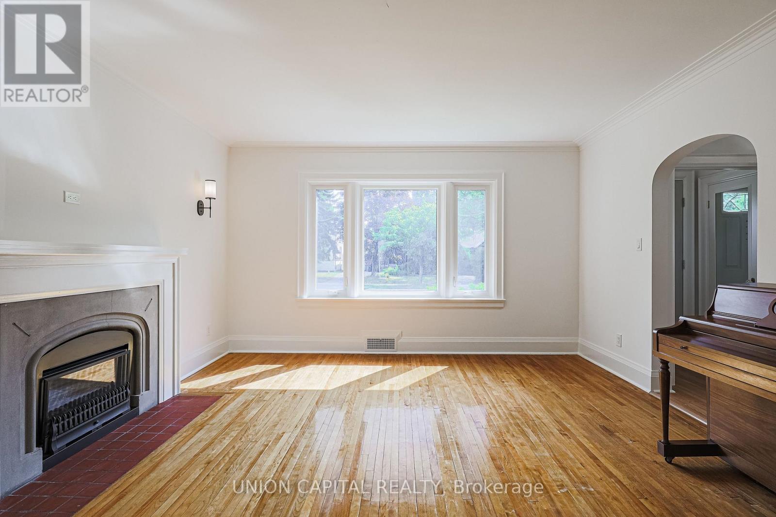 1064 Royal York Road, Toronto, Ontario  M8X 2G7 - Photo 6 - W12291823