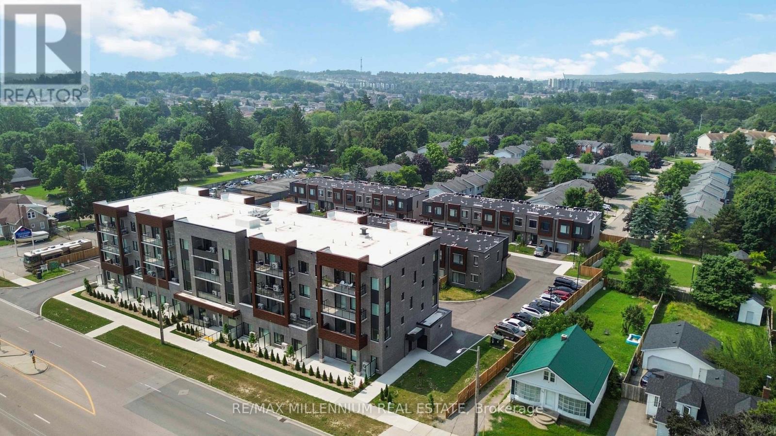 Property at 306 - 408 DUNDAS STREET S image 4
