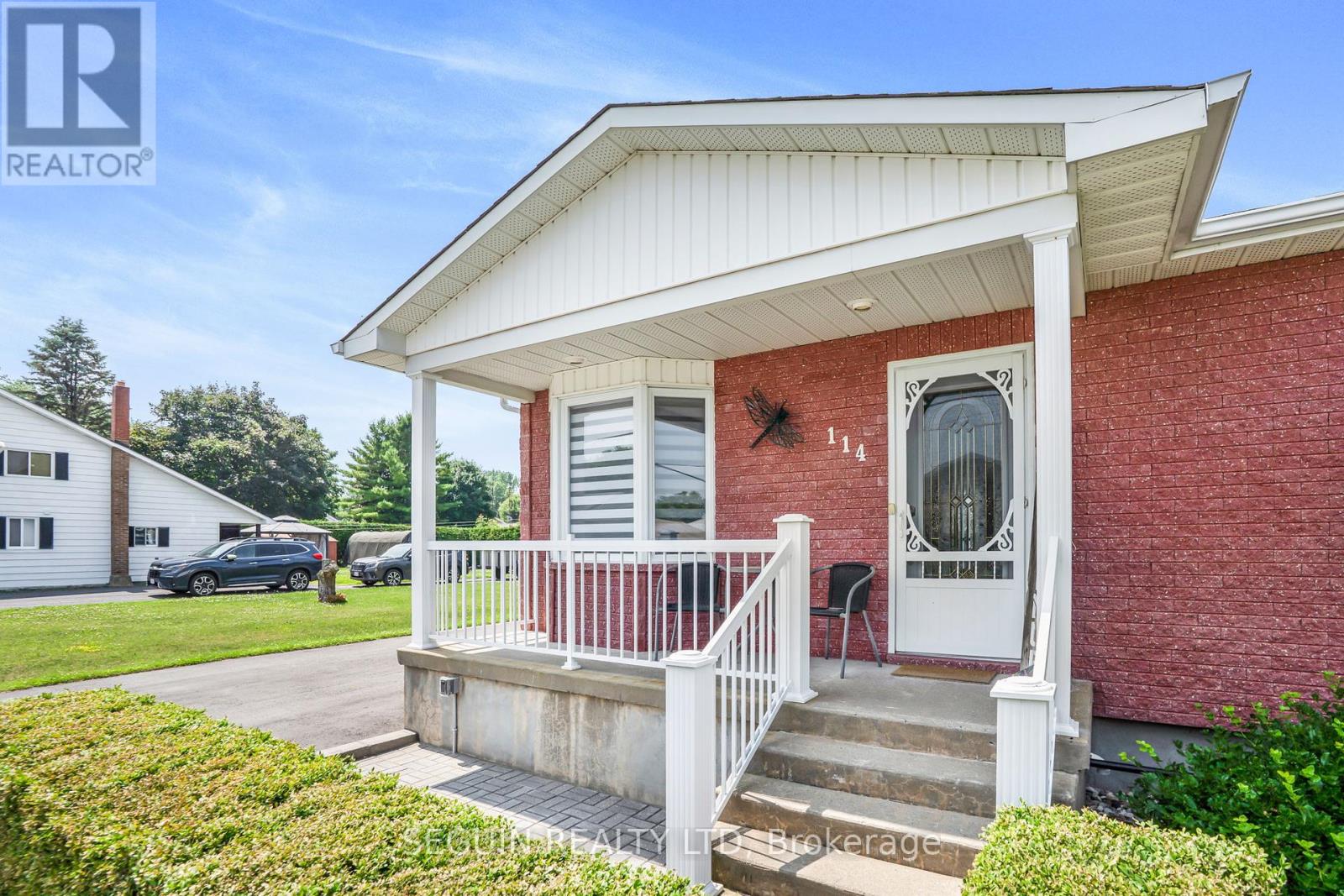114 Stanley Avenue, Champlain, Ontario  K0B 1R0 - Photo 3 - X12292084