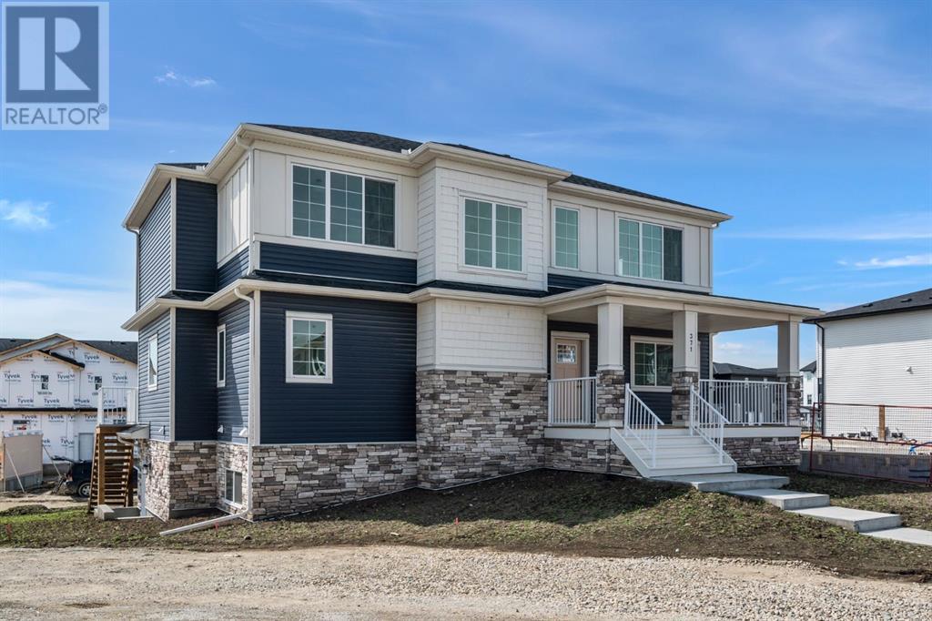 Property at 371 Carringvue Grove NW image 2