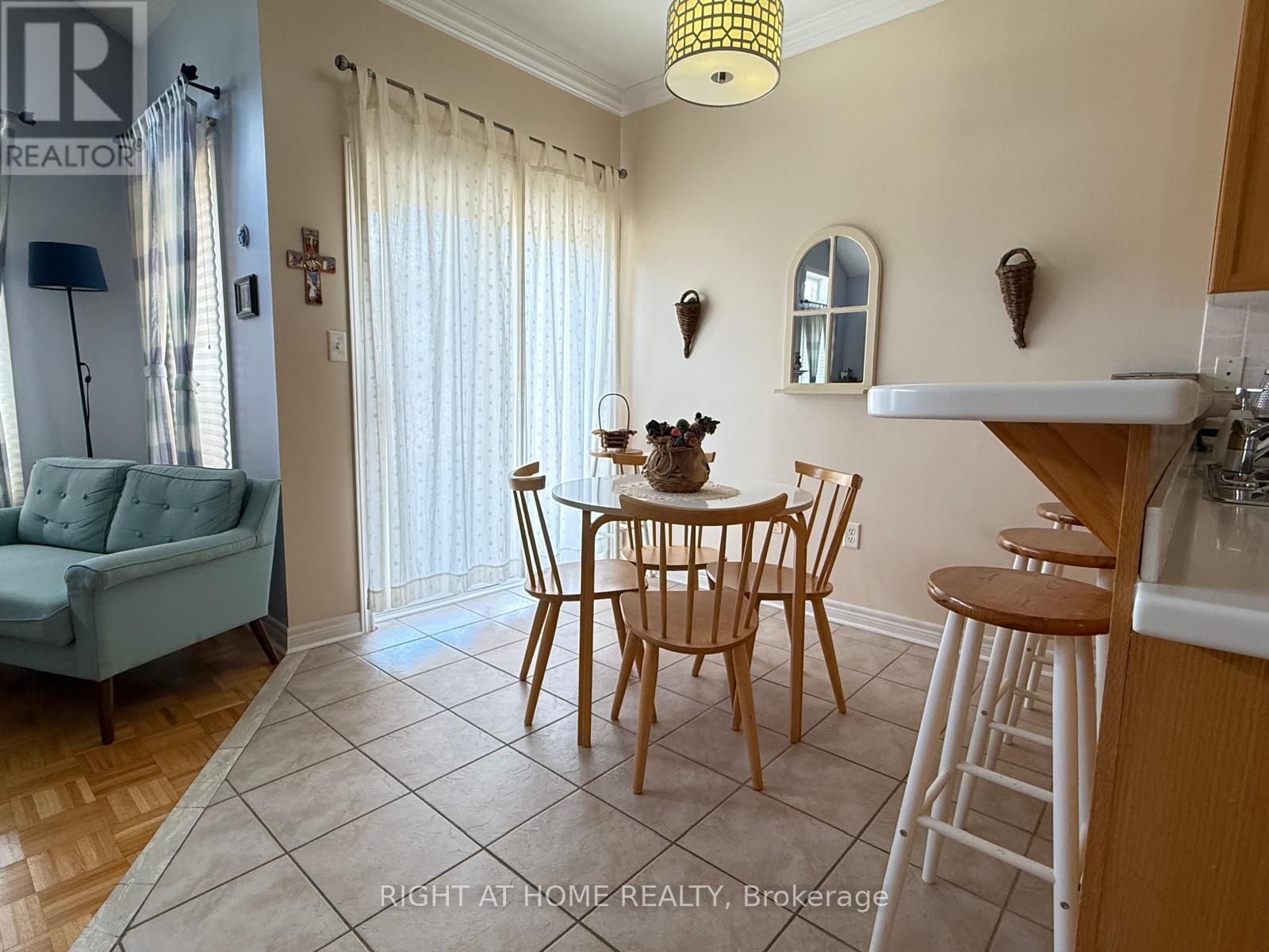 54 Golden Oak Avenue, Richmond Hill, Ontario  L4S 1Y5 - Photo 17 - N12284495