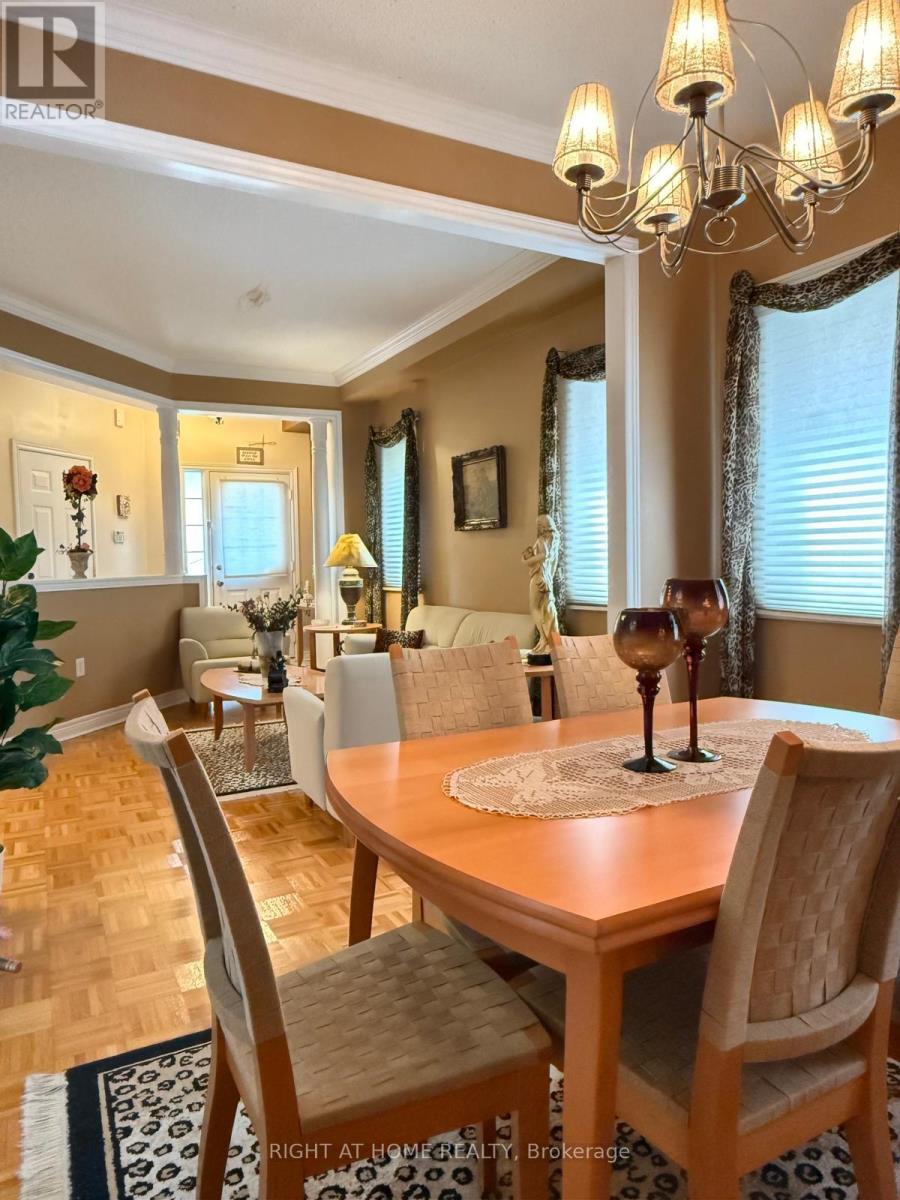 54 Golden Oak Avenue, Richmond Hill, Ontario  L4S 1Y5 - Photo 10 - N12284495