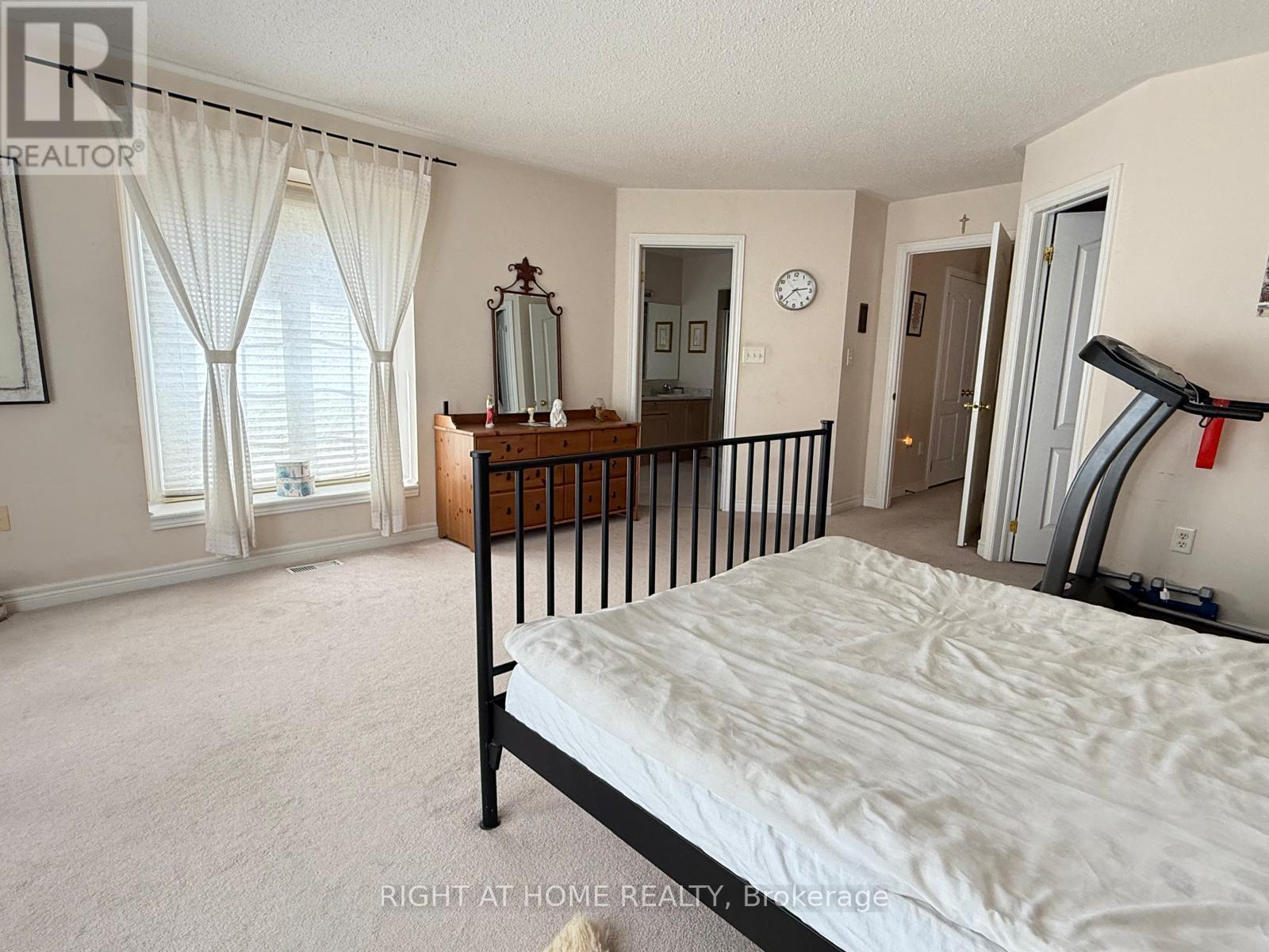 54 Golden Oak Avenue, Richmond Hill, Ontario  L4S 1Y5 - Photo 31 - N12284495