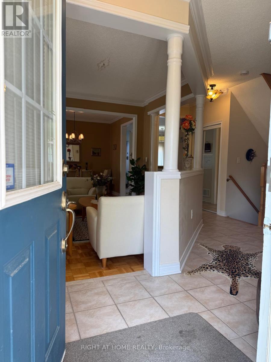 54 Golden Oak Avenue, Richmond Hill, Ontario  L4S 1Y5 - Photo 9 - N12284495