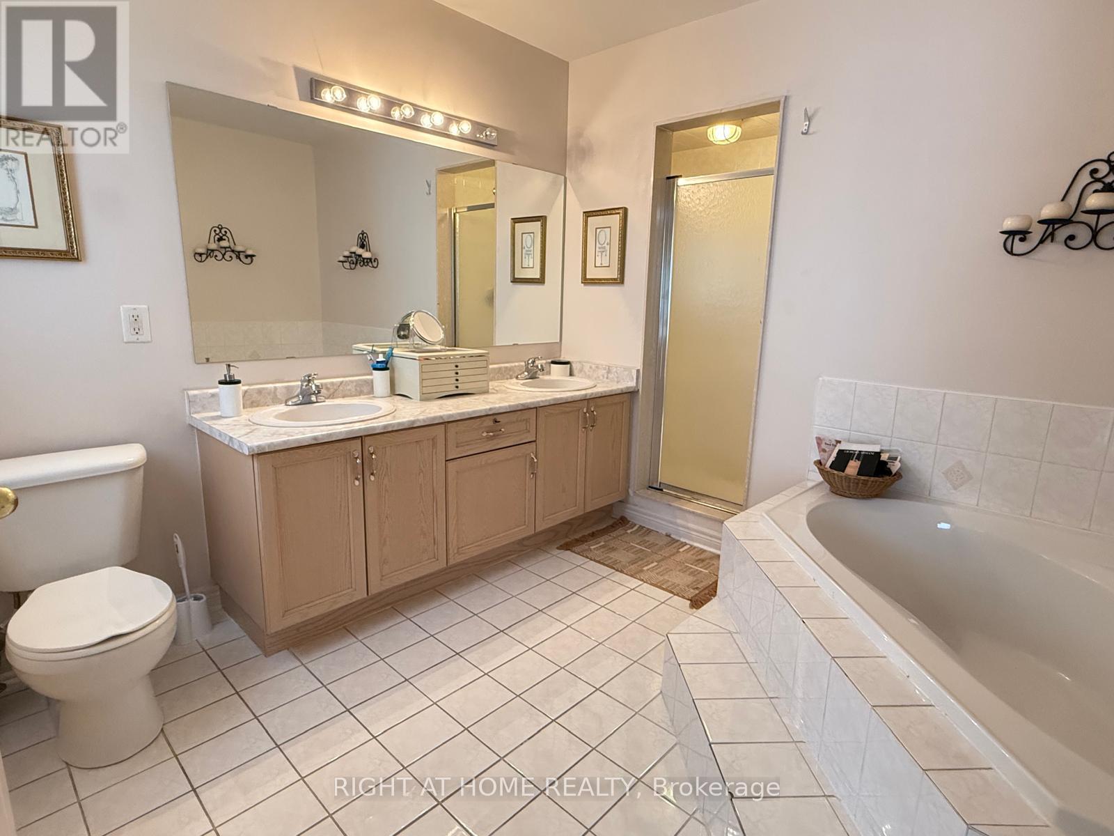 54 Golden Oak Avenue, Richmond Hill, Ontario  L4S 1Y5 - Photo 33 - N12284495