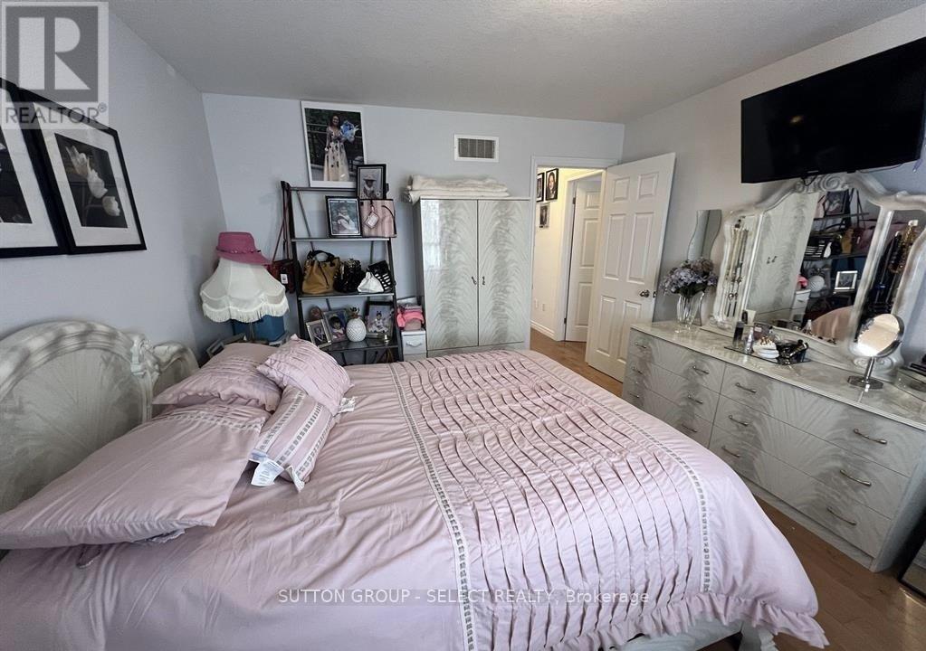 Main - 1233 Savannah Drive, London North, Ontario  N5X 4P2 - Photo 10 - X12292161