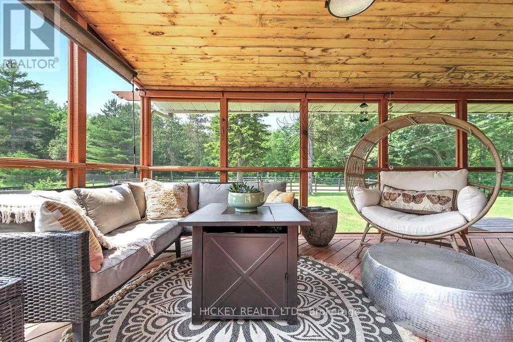 1077 Allan Road, Laurentian Hills, Ontario  K0J 1P0 - Photo 28 - X12292083