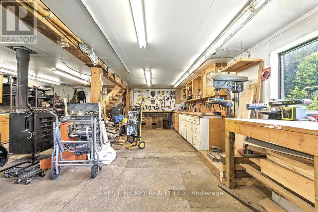 1077 Allan Road, Laurentian Hills, Ontario  K0J 1P0 - Photo 38 - X12292083