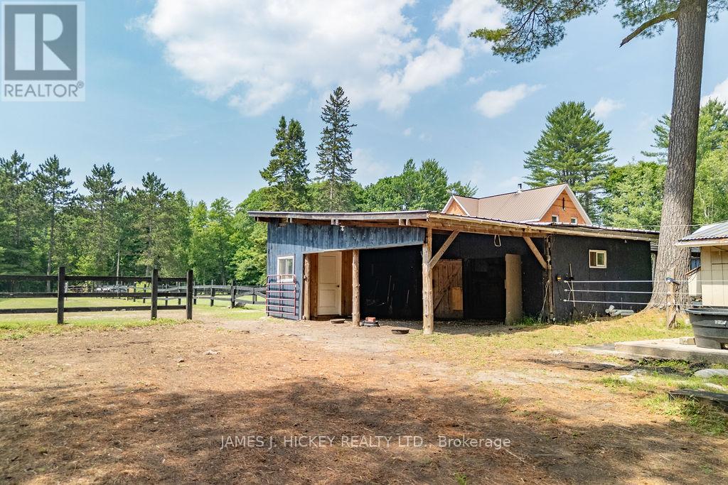 1077 Allan Road, Laurentian Hills, Ontario  K0J 1P0 - Photo 41 - X12292083