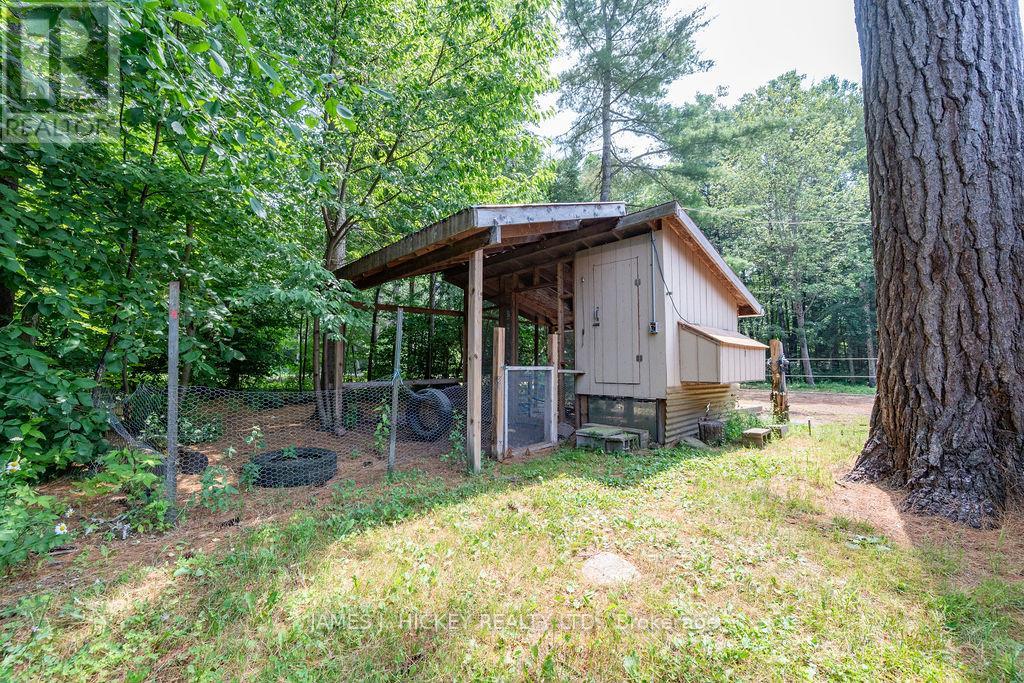 1077 Allan Road, Laurentian Hills, Ontario  K0J 1P0 - Photo 42 - X12292083