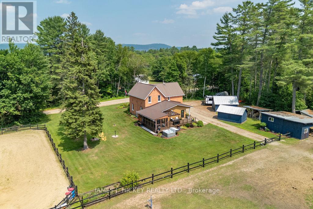 1077 Allan Road, Laurentian Hills, Ontario  K0J 1P0 - Photo 45 - X12292083