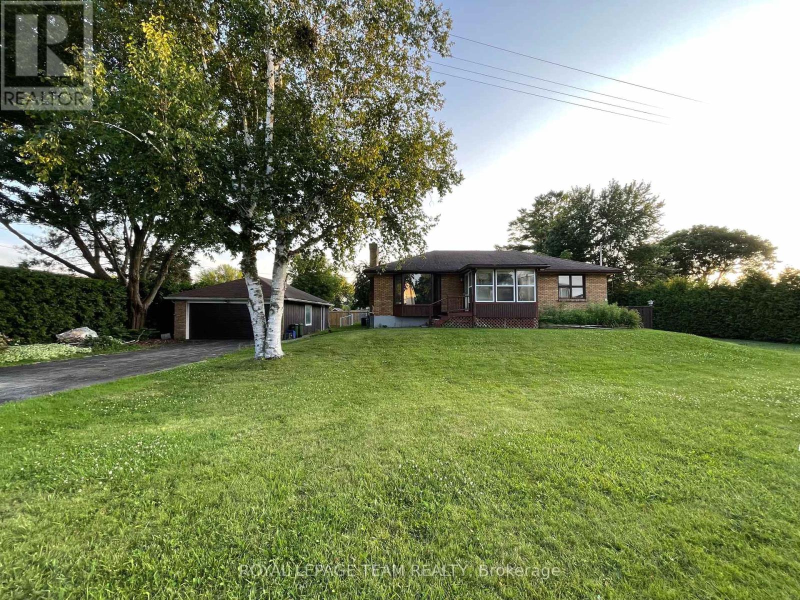 20 BROOK LANE, Ottawa, Ontario