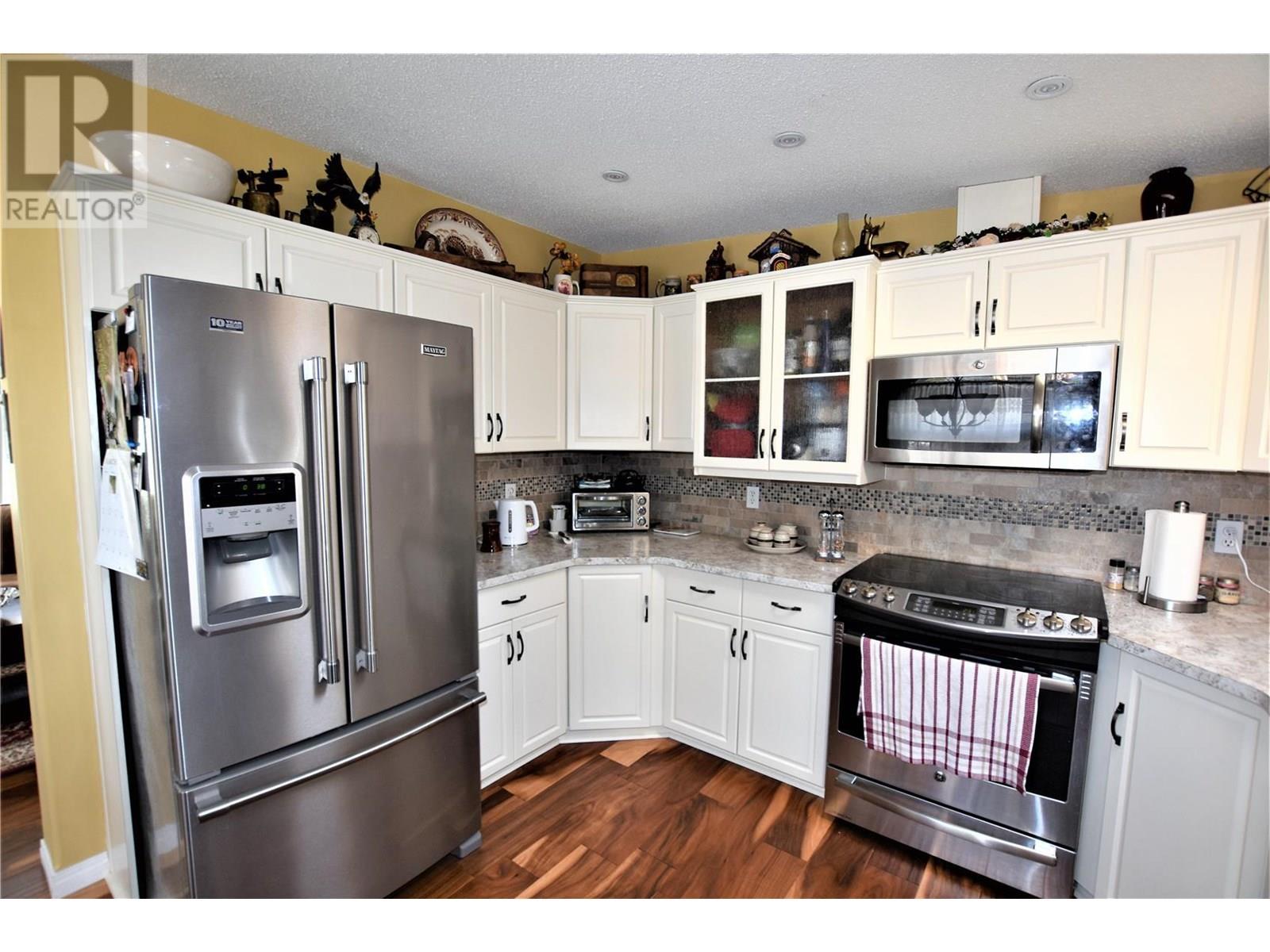 223 Cougar Street, Vernon, British Columbia  V1H 2A1 - Photo 13 - 10335715