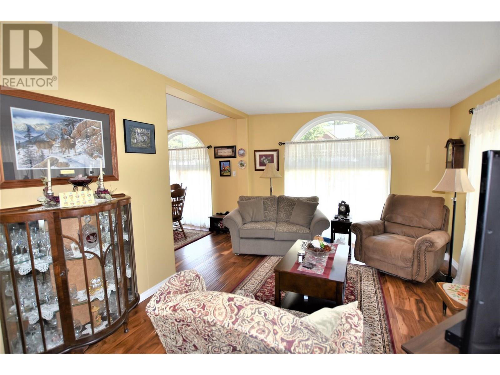 223 Cougar Street, Vernon, British Columbia  V1H 2A1 - Photo 7 - 10335715