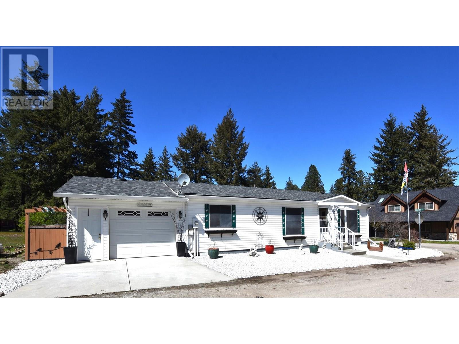 223 Cougar Street, Vernon, British Columbia  V1H 2A1 - Photo 2 - 10335715