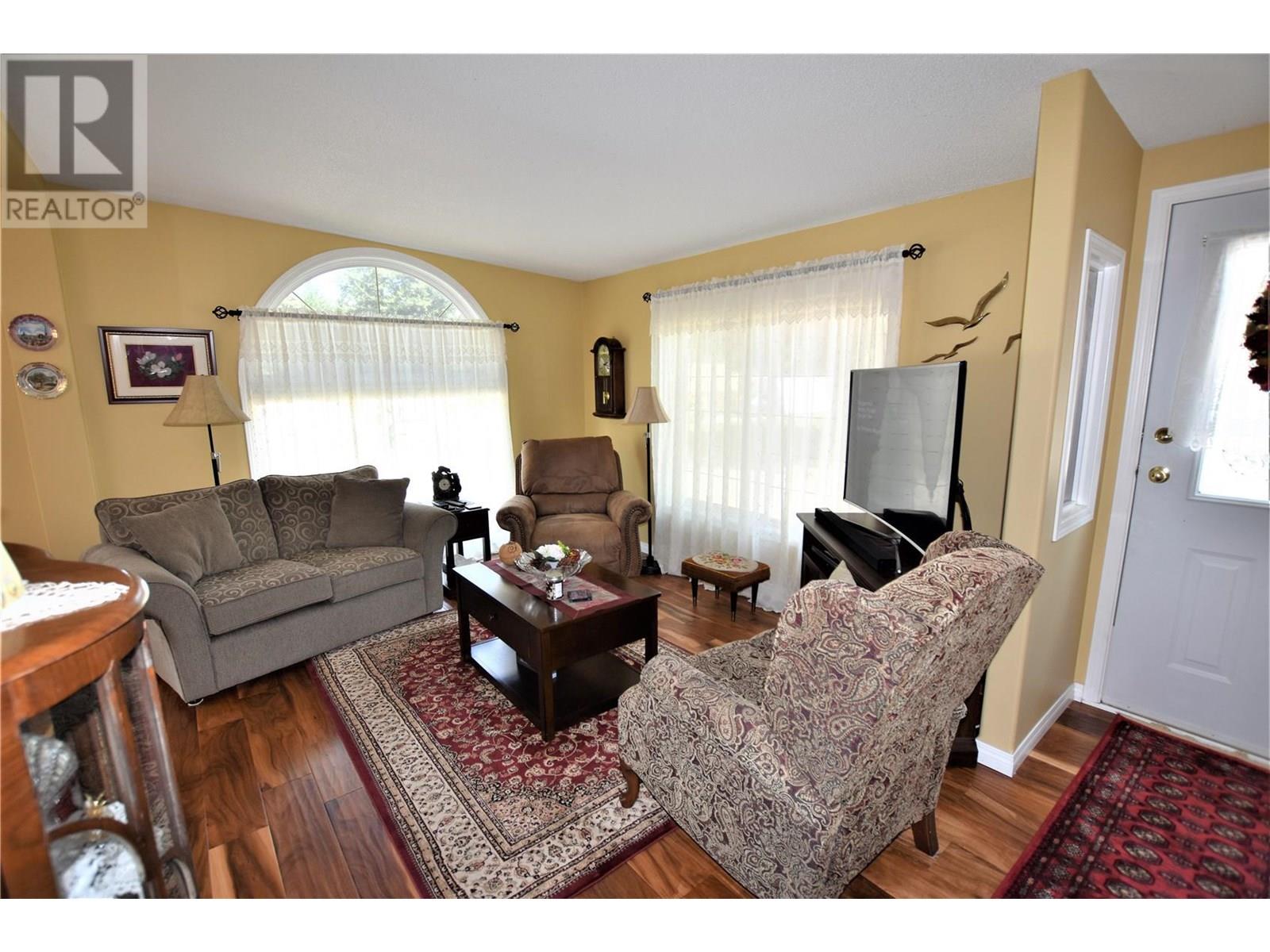 223 Cougar Street, Vernon, British Columbia  V1H 2A1 - Photo 8 - 10335715