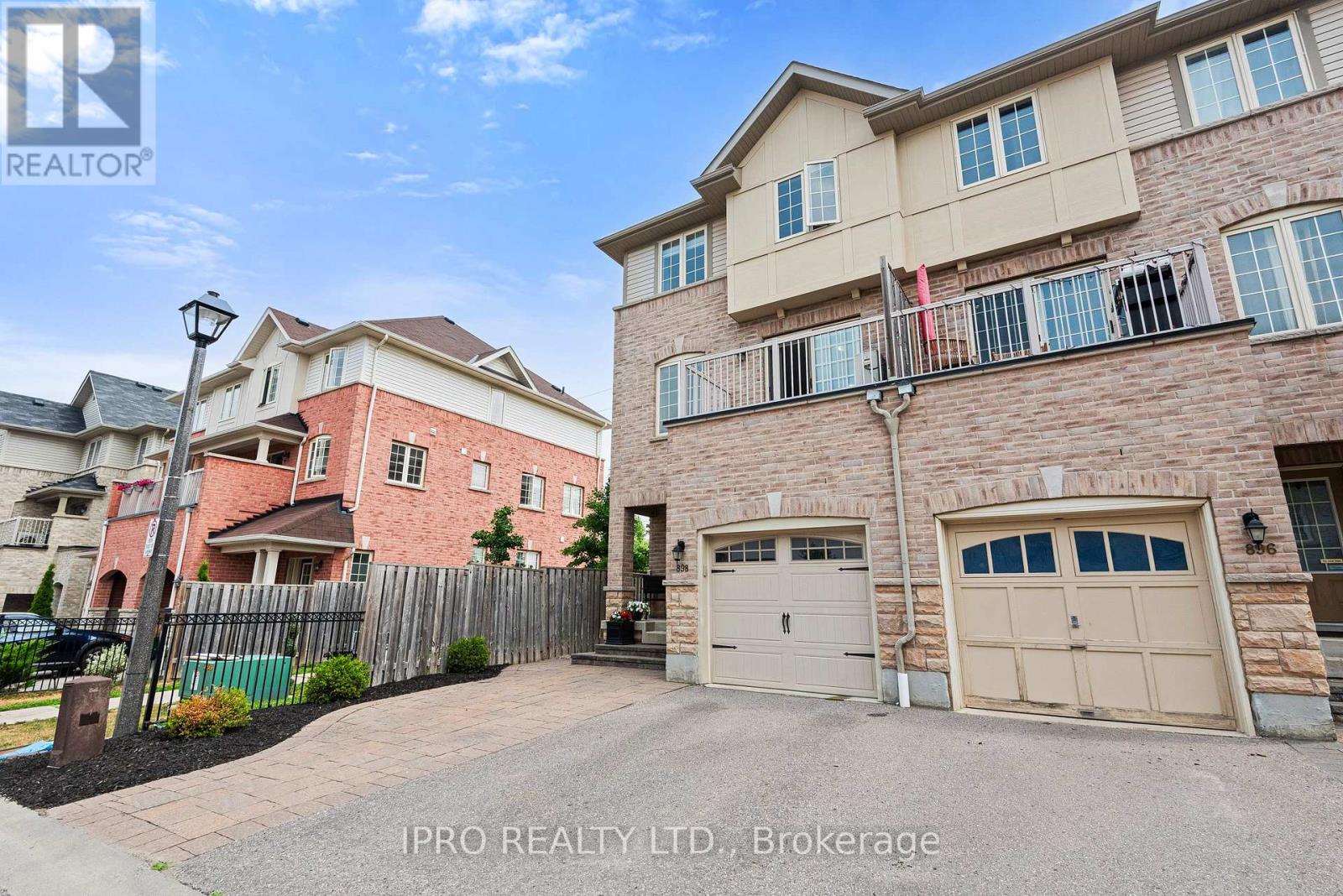 Property at 898 AUDLEY ROAD N image 3