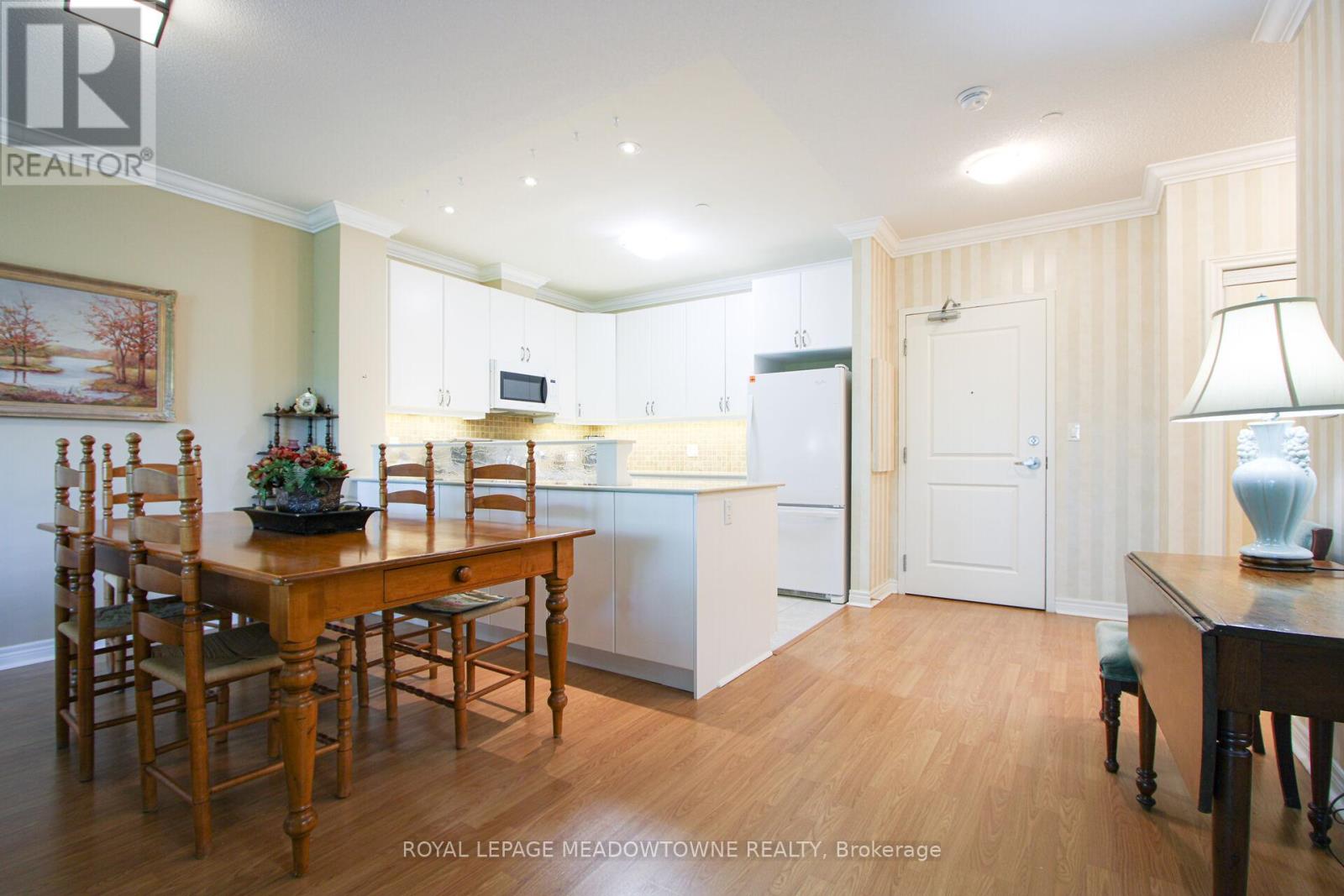 318 - 33 Whitmer Street, Milton, Ontario  L9T 8P9 - Photo 12 - W12292038