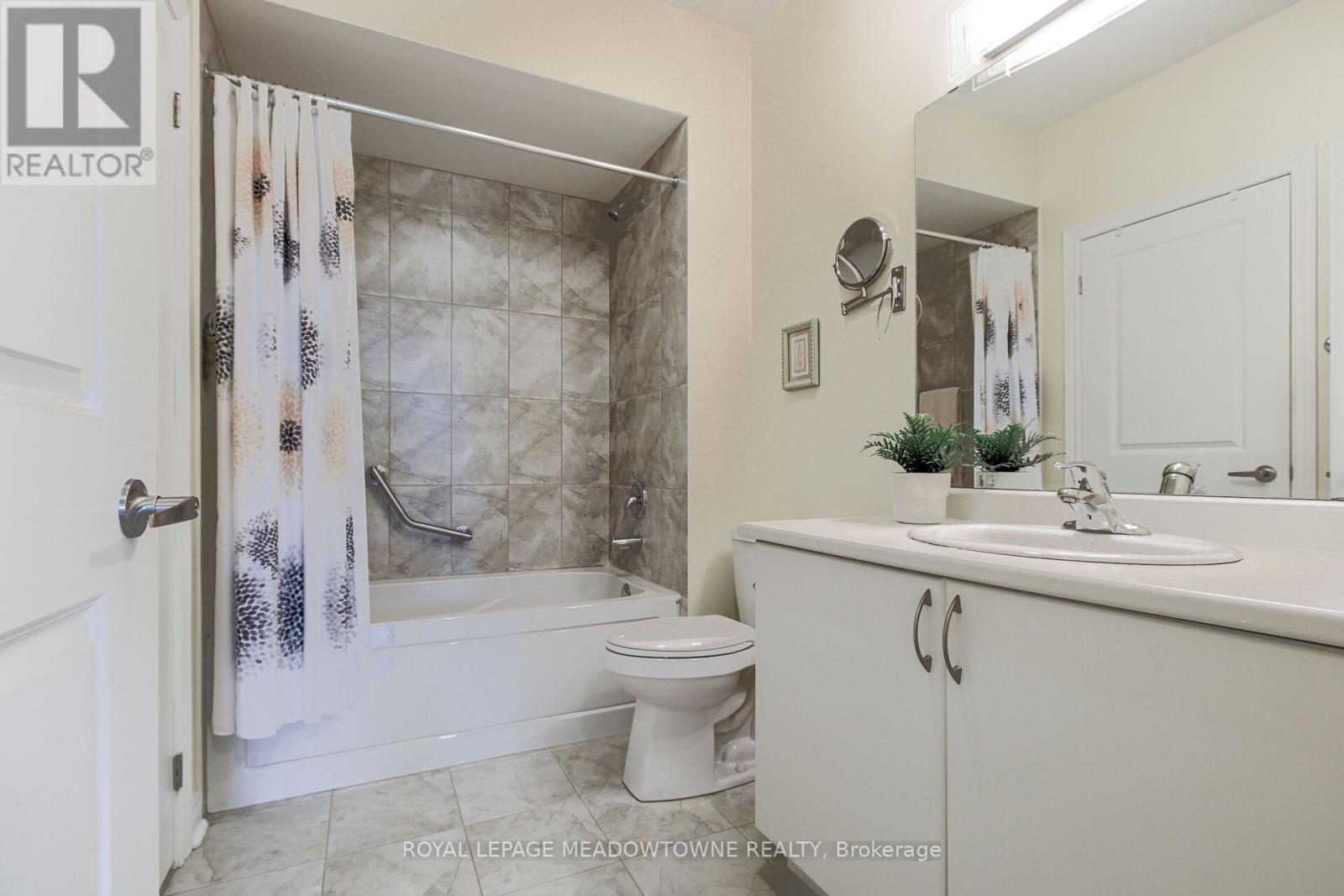 318 - 33 Whitmer Street, Milton, Ontario  L9T 8P9 - Photo 16 - W12292038