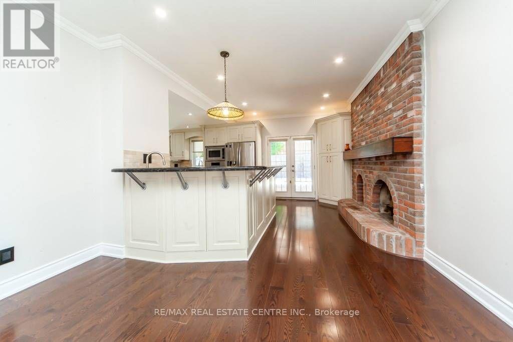 1714 Covington Terrace, Mississauga, Ontario  L5M 3M4 - Photo 17 - W12292058